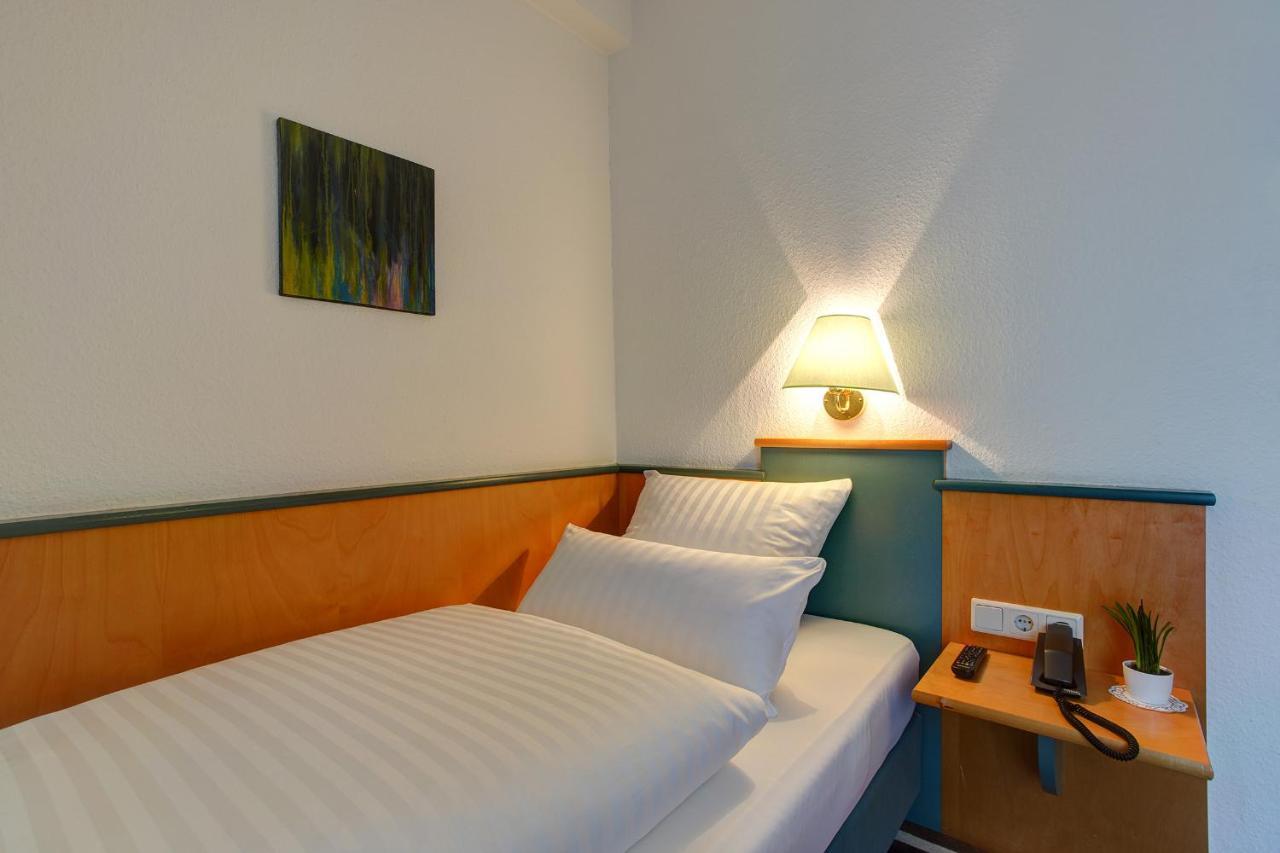 Sure Hotel By Best Western Ambassador Duesseldorf Exteriör bild